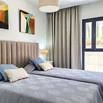 Daire Modern 2 Bedroom In One Heights La Cala *