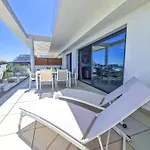 Daire Modern 2 Bedroom In One Heights La Cala
