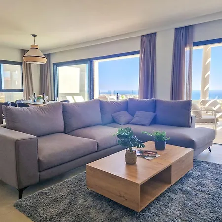 Modern 2 Bedroom In One Heights La Cala Daire *