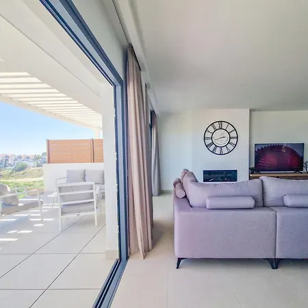 Daire Modern 2 Bedroom In One Heights La Cala *