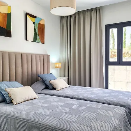 Apartmán Modern 2 Bedroom In One Heights La Cala *