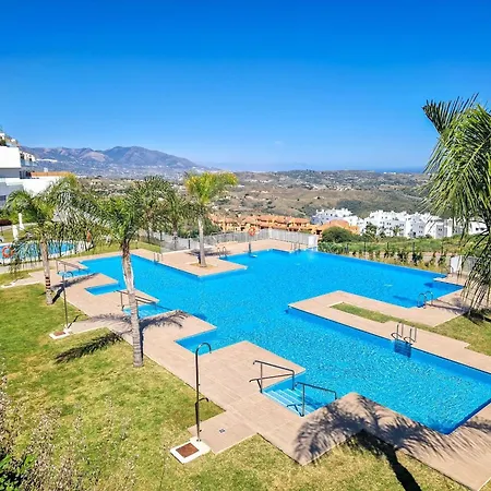 Apartmán Modern 2 Bedroom In One Heights La Cala